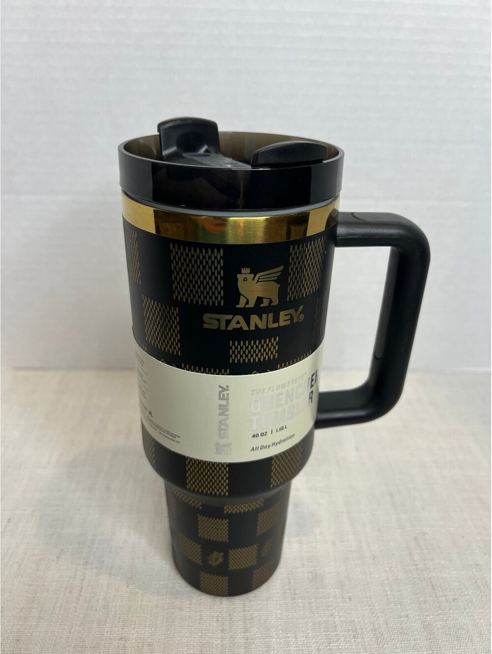 Stanley Flowstate QuenStanley Flowstate Quencher Tumbler 40 oz All Day Hydration